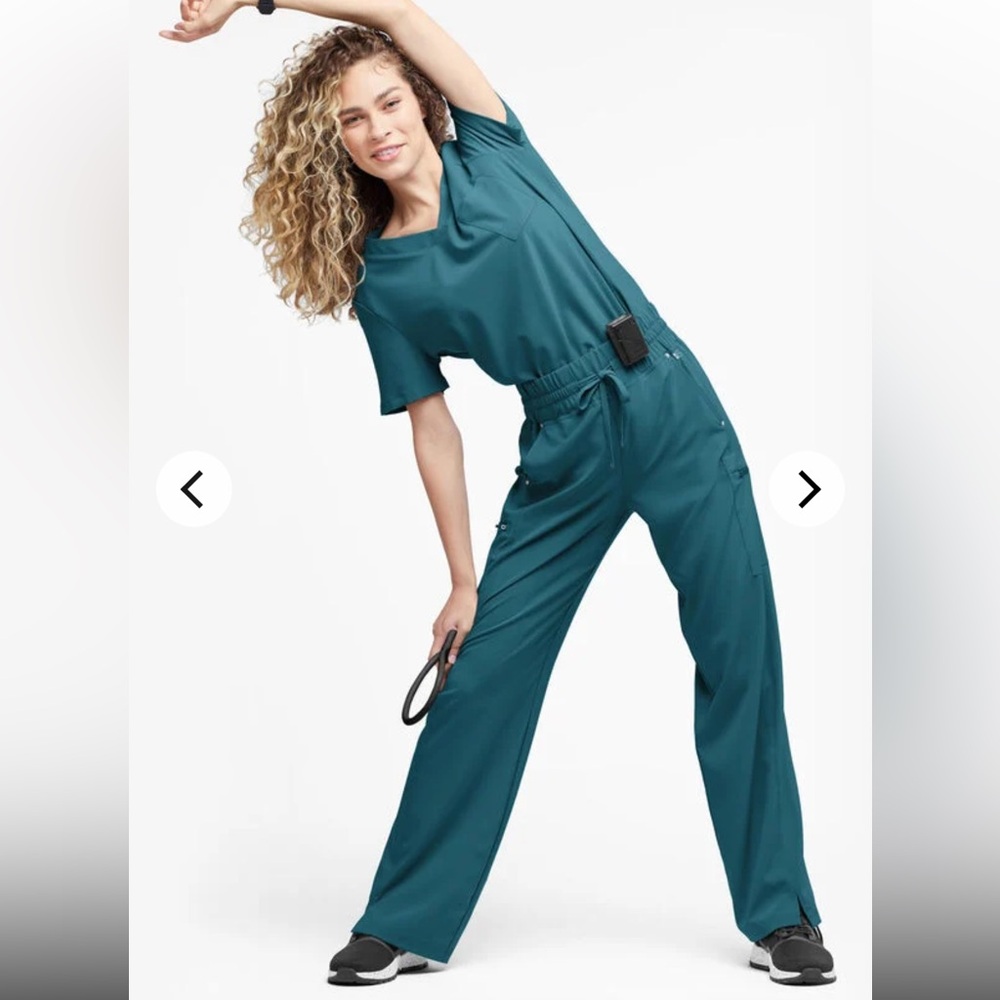 Small/Tall Easy Stretch scrub set - Caribbean blue